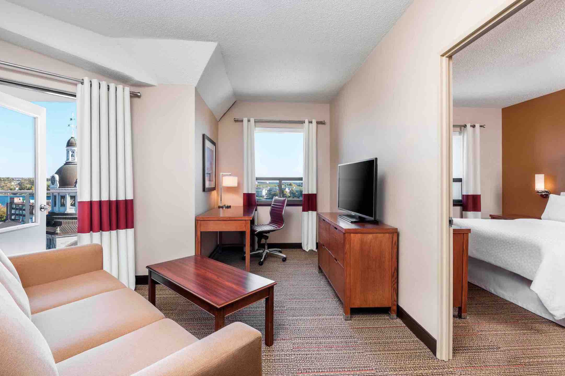Four Points by Sheraton luxury boutique hotels in Kingston suite with city views
