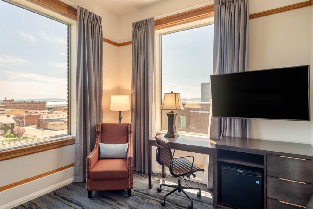 Courthouse Hotels supreme Harbourview King room.jpg