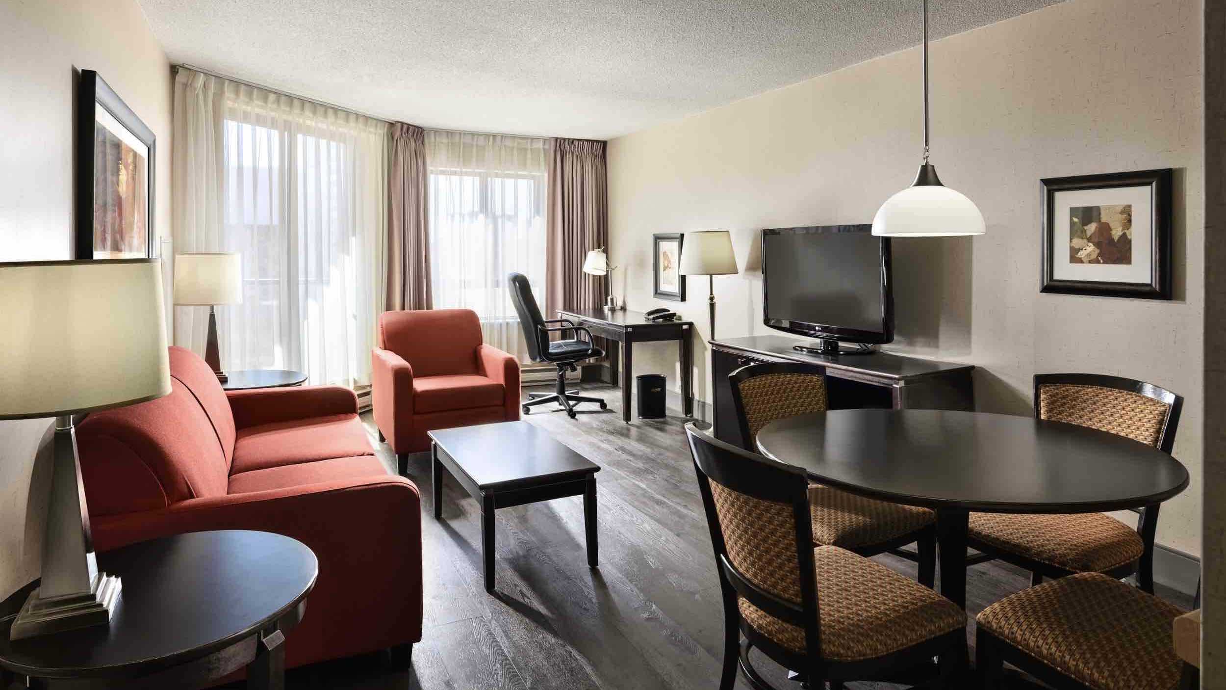 Spacious accommodations at Les Suites feature a second bathroom and room for four adults (Photo courtesy Les Suites Hotel Ottawa)