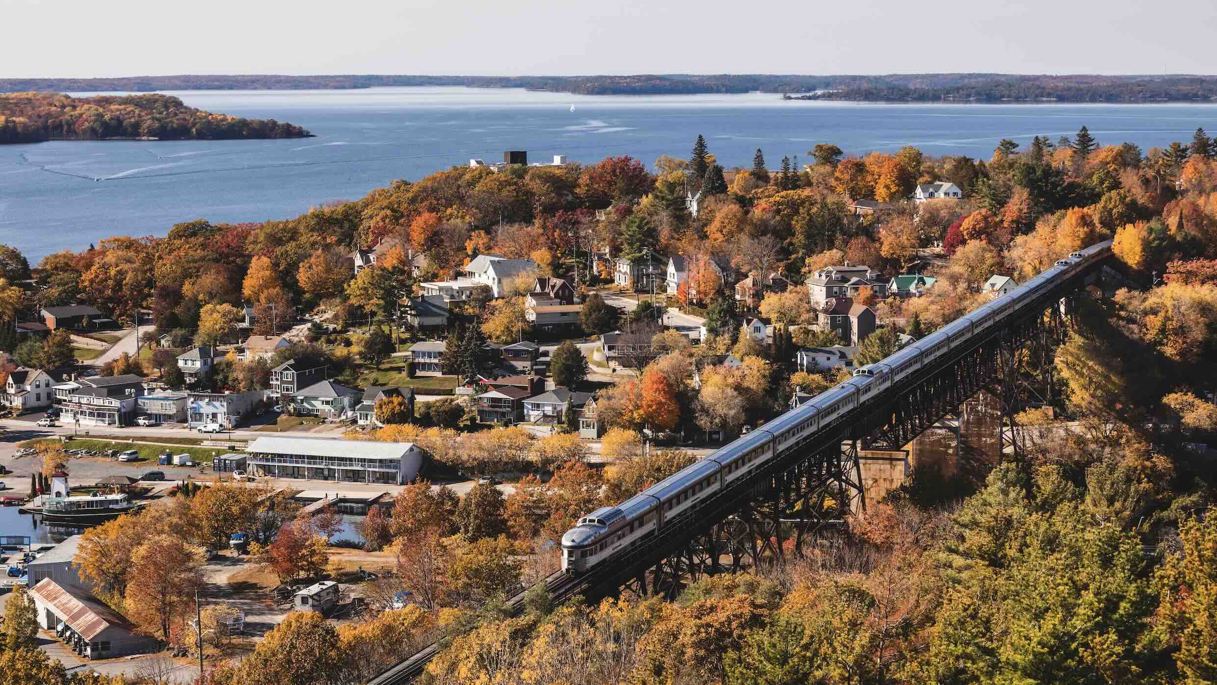 shutterstock_Boxcar Media - view from Tpower Hill is one of the best things to do in Parry Sound especially when a train passes by
