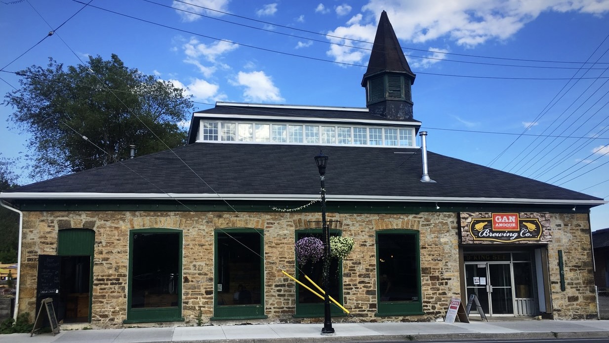 Ganoque Brewing Co building is one of the most rmonatic things to do in the 1000 islands
