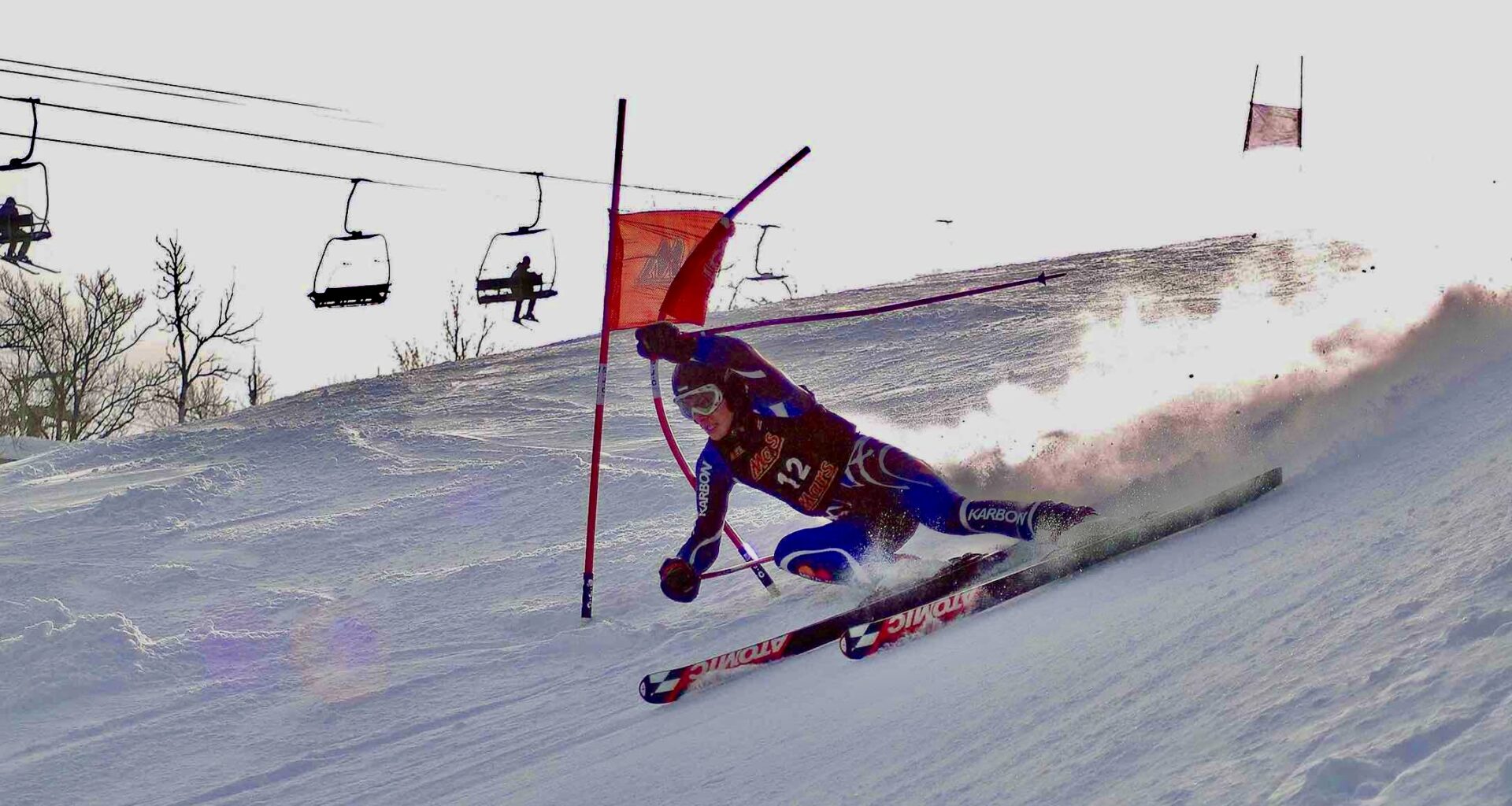 Downhill ski racing at Georgian Peaks one of the best Blue Mountains private Ski Clubs